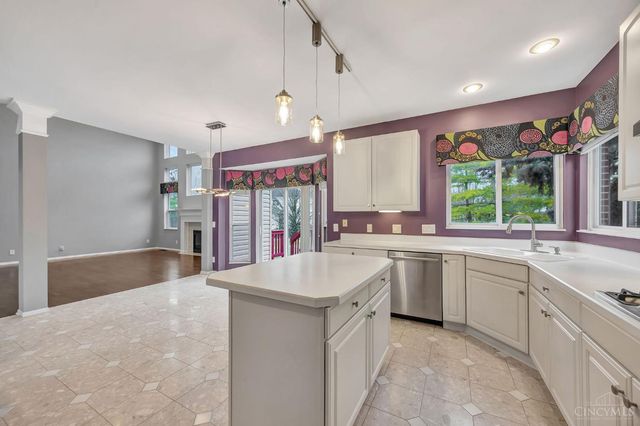 6285 Cherry Lane Farm Drive, West Chester, OH 45069