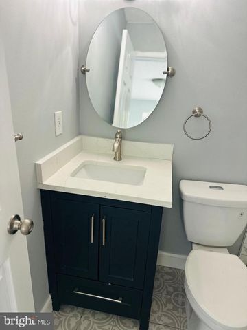 531 LOWE DR, Hague, VA 22469