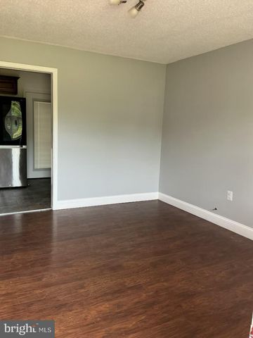531 LOWE DR, Hague, VA 22469