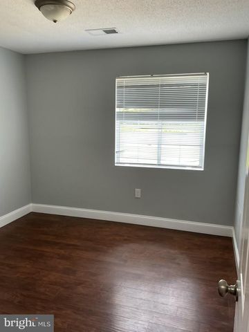 531 LOWE DR, Hague, VA 22469