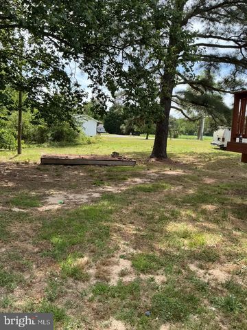 531 LOWE DR, Hague, VA 22469