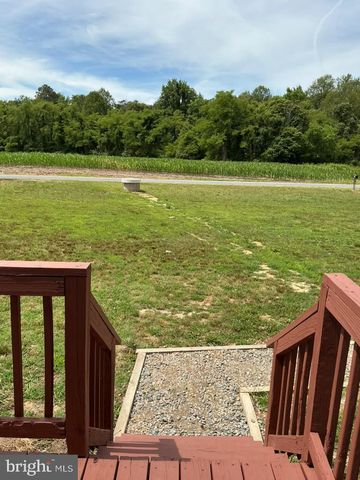 531 LOWE DR, Hague, VA 22469