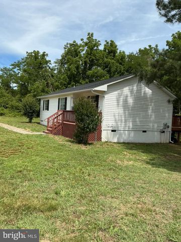 531 LOWE DR, Hague, VA 22469