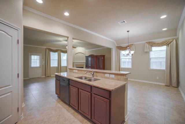34 Tidwillow Place, The Woodlands, TX 77375