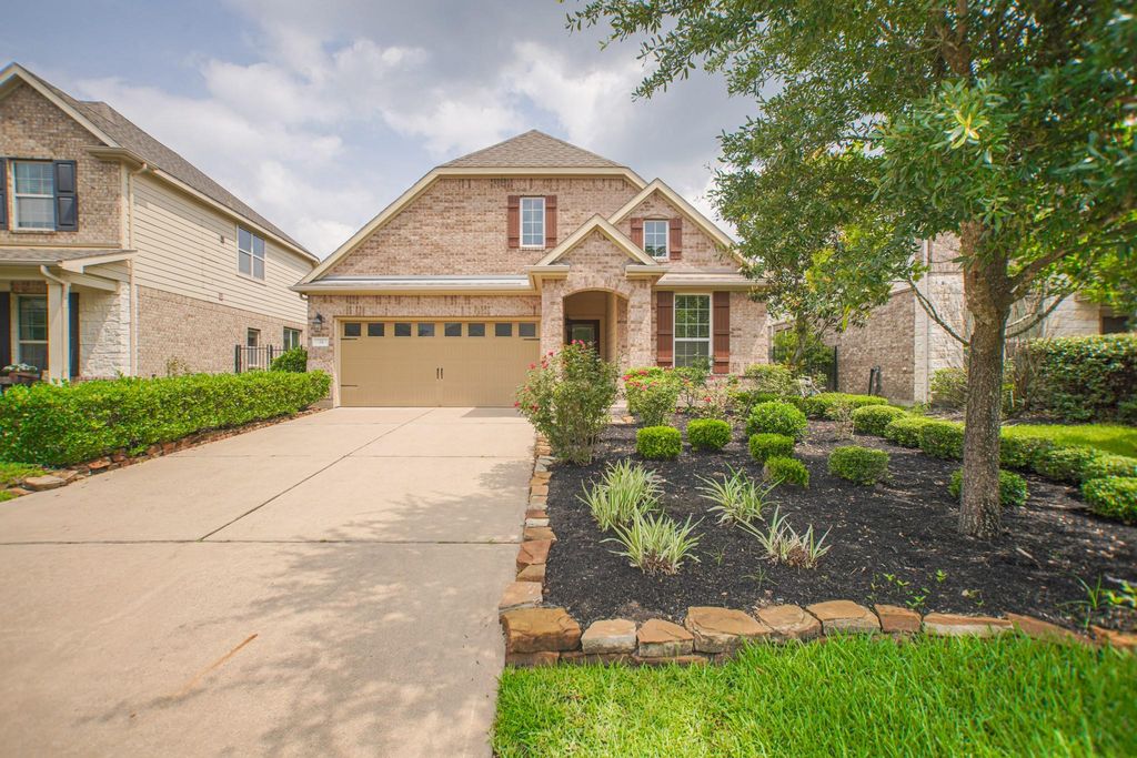 34 Tidwillow Place, The Woodlands, TX 77375