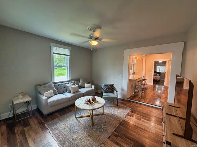 220 S Walnut Street, Ellettsville, IN 47429