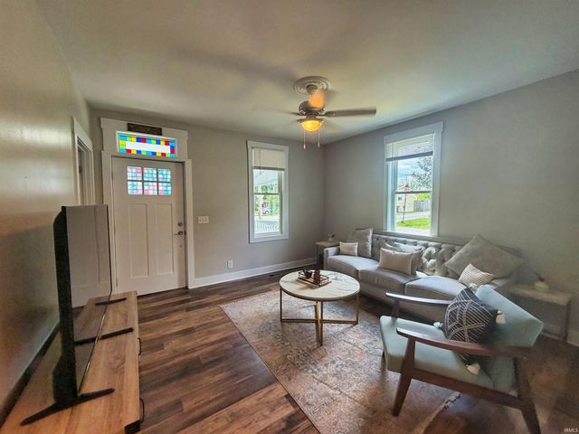 220 S Walnut Street, Ellettsville, IN 47429