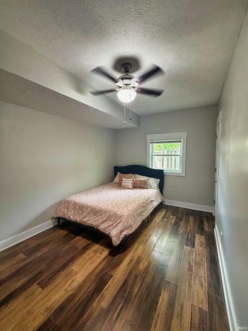 220 S Walnut Street, Ellettsville, IN 47429