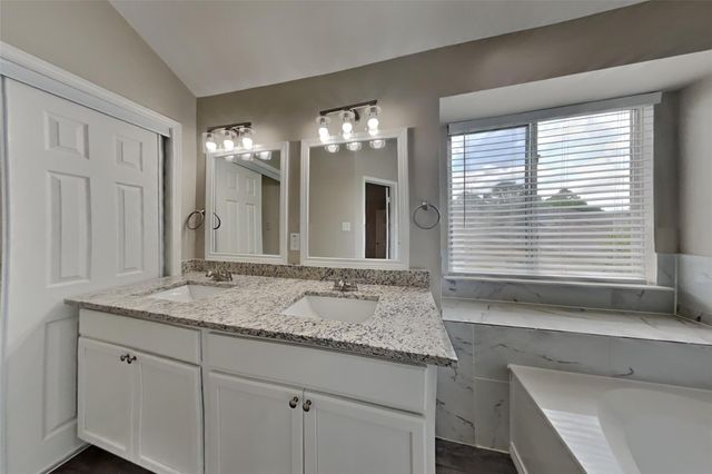 4223 Shady Village Court, Missouri City, TX 77459