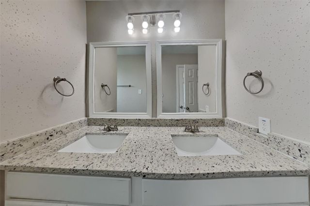 4223 Shady Village Court, Missouri City, TX 77459