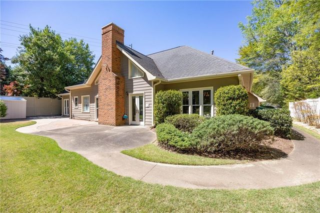 2600 Murdock Road, Marietta, GA 30062