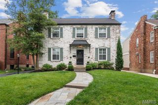 9368 Sonora Avenue, Brentwood, MO 63144
