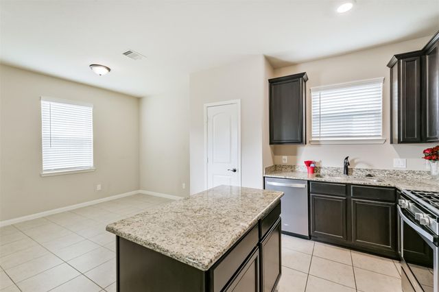 7642 Dusty Melody Lane, Conroe, TX 77304