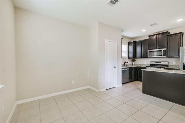 7642 Dusty Melody Lane, Conroe, TX 77304