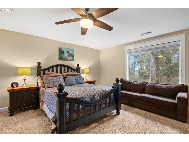 16443 Cattle Dr, Oregon City, OR 97045