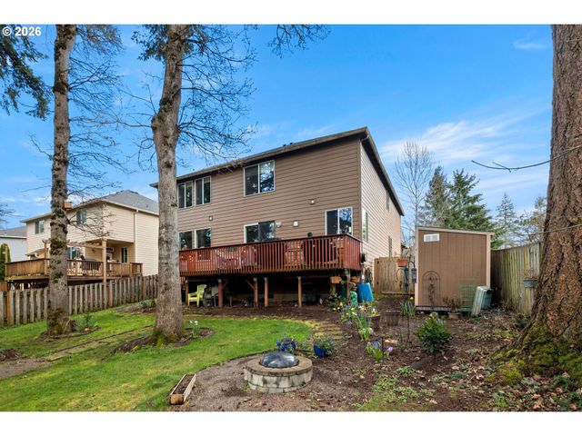 16443 Cattle Dr, Oregon City, OR 97045