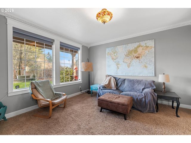 16443 Cattle Dr, Oregon City, OR 97045