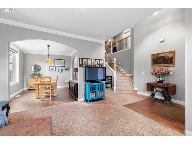 16443 Cattle Dr, Oregon City, OR 97045