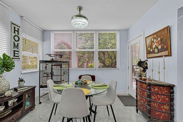 160 NE 8th Ave 27A, Hallandale Beach, FL 33009