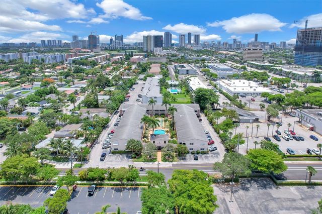 160 NE 8th Ave 27A, Hallandale Beach, FL 33009