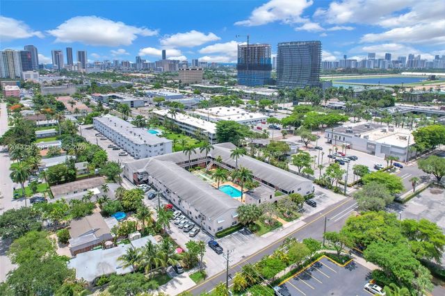 160 NE 8th Ave 27A, Hallandale Beach, FL 33009