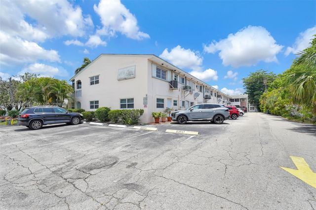 160 NE 8th Ave 27A, Hallandale Beach, FL 33009