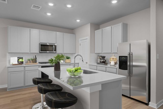 2510 N Heritage Drive, Dayton, TX 77535