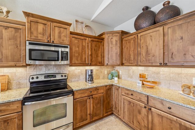 7140 Reed Lane, West Des Moines, IA 50266