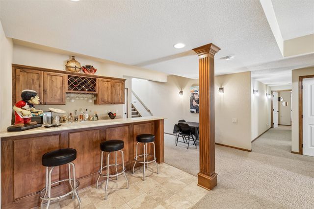 7140 Reed Lane, West Des Moines, IA 50266