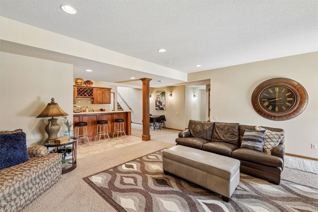 7140 Reed Lane, West Des Moines, IA 50266