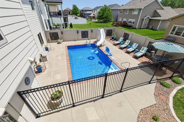 7140 Reed Lane, West Des Moines, IA 50266