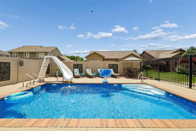 7140 Reed Lane, West Des Moines, IA 50266