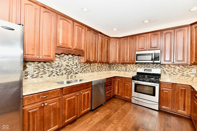 8555 One West Drive 301, Indianapolis, IN 46260