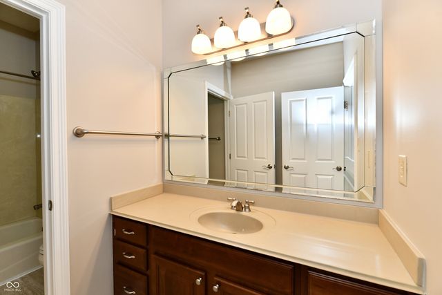 8555 One West Drive 301, Indianapolis, IN 46260