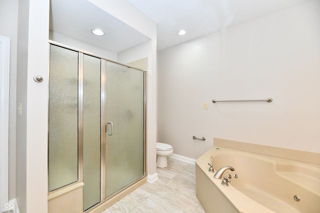 8555 One West Drive 301, Indianapolis, IN 46260