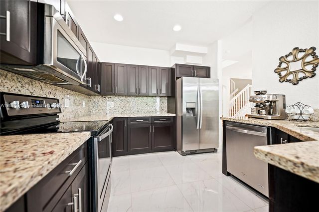 445 Conservation Drive, Weston, FL 33327