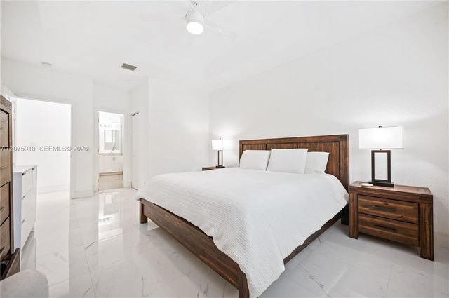 445 Conservation Drive, Weston, FL 33327
