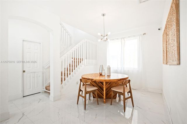 445 Conservation Drive, Weston, FL 33327