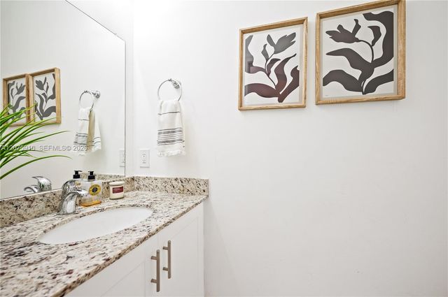 445 Conservation Drive, Weston, FL 33327