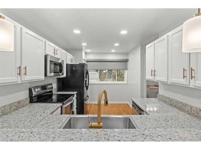 6408 S Glencoe Ct, Littleton, CO 80121