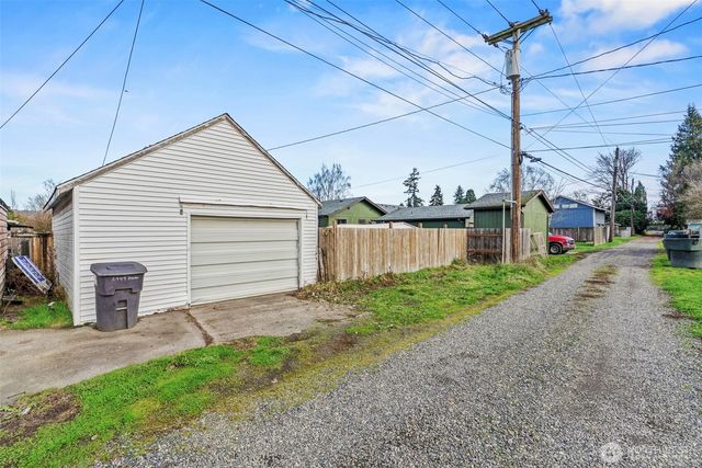 2949 Dover Street, Longview, WA 98632