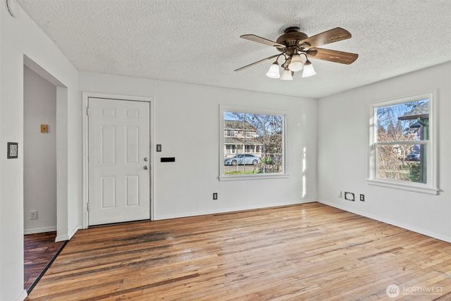 2949 Dover Street, Longview, WA 98632