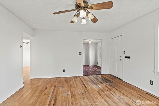 2949 Dover Street, Longview, WA 98632