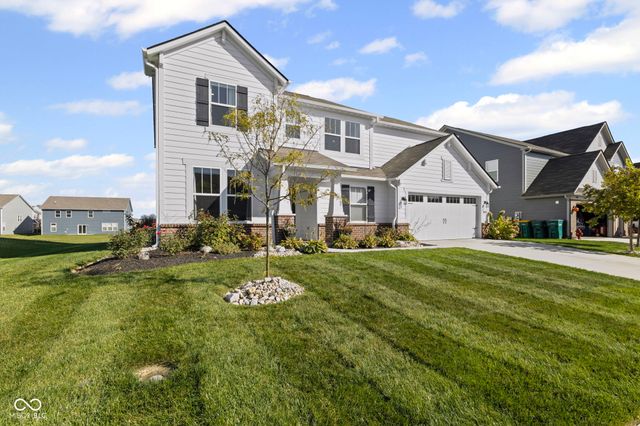 2433 S Copperstone Drive, New Palestine, IN 46163