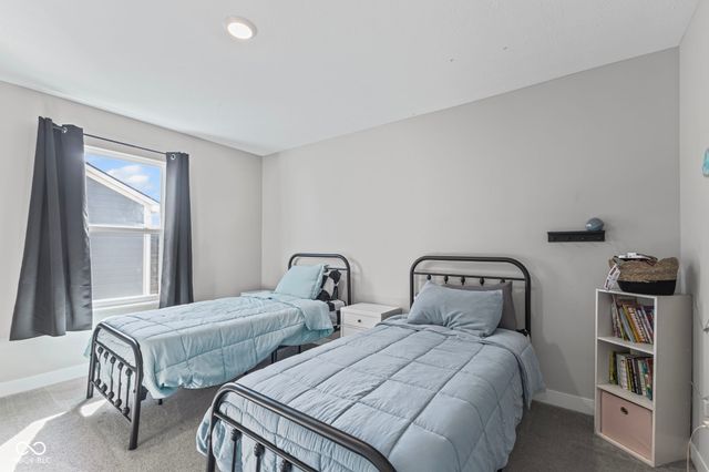 2433 S Copperstone Drive, New Palestine, IN 46163