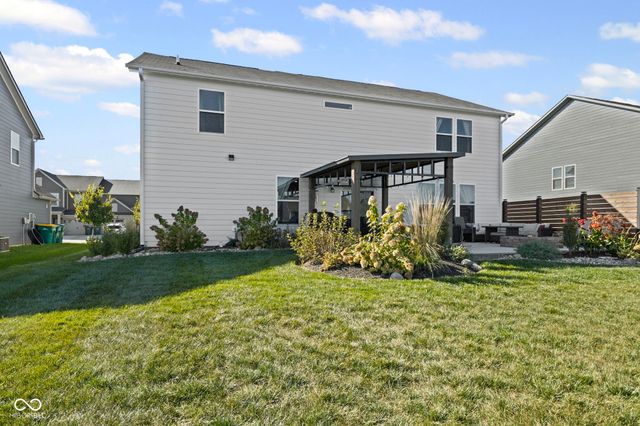2433 S Copperstone Drive, New Palestine, IN 46163