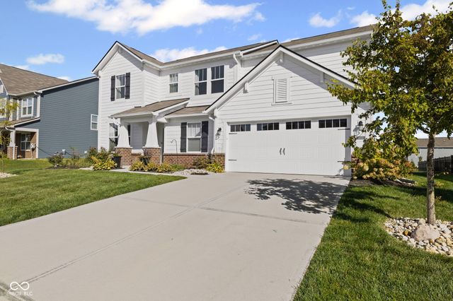 2433 S Copperstone Drive, New Palestine, IN 46163