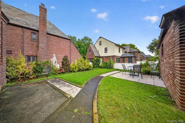 168-09 29th Avenue, Flushing, NY 11358