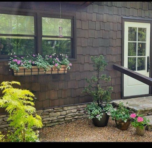 205 Minnehaha Trail, Blue Ridge, GA 30513