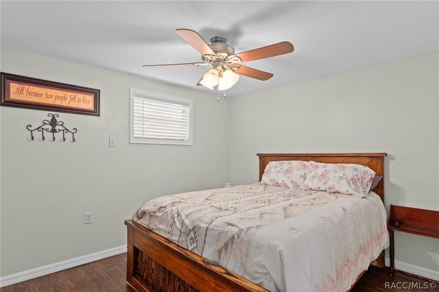 8911 S Lakeshore Drive, Floral City, FL 34436